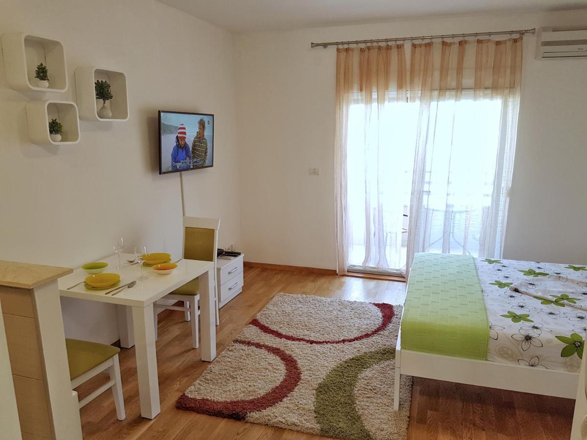 Piano Apartments Delta City Podgorica Exteriér fotografie